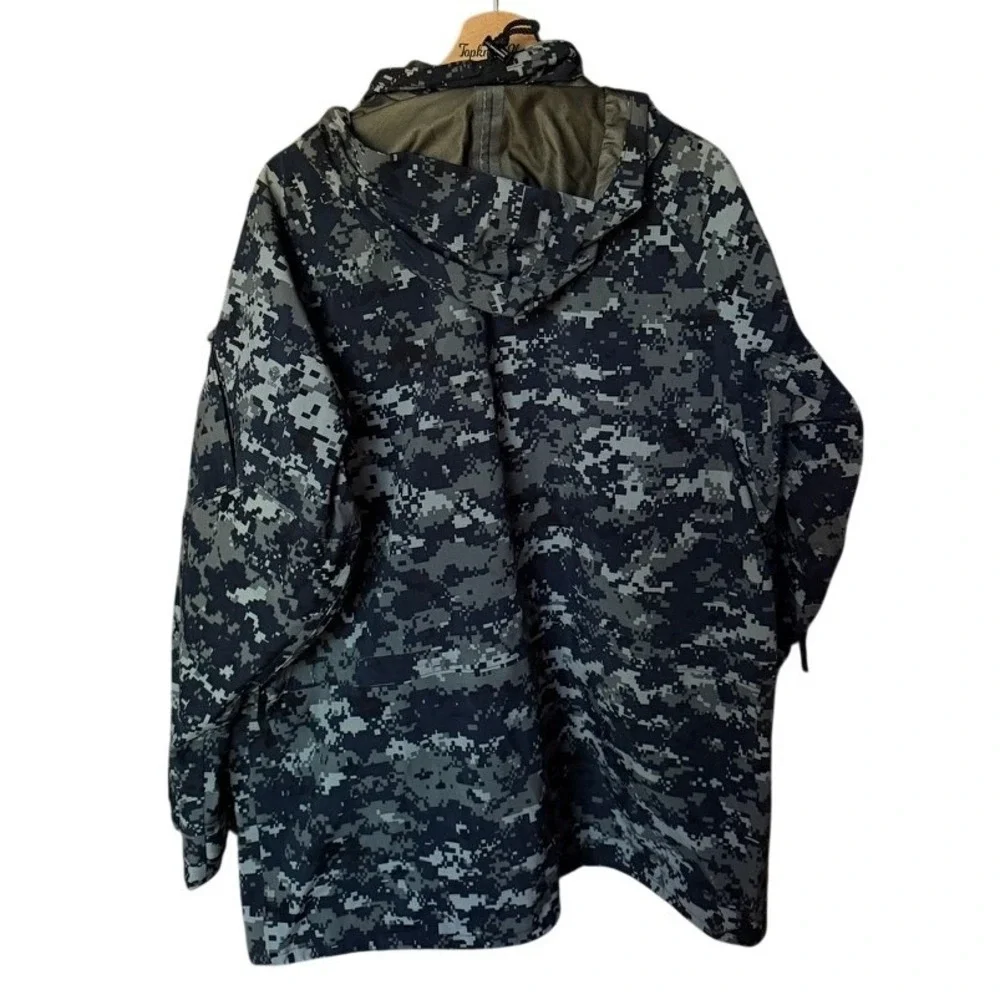 US NAVY NWU GORE TEX COLD WEATHER DIGITAL CAMOUFLAGE PARKA
